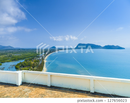 泰國巴蜀府藍的大海 127656023