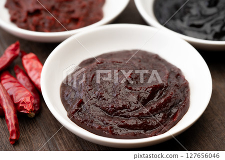 Gochujang in a small dish Gochujang in a small dish 127656046