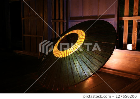 Japanese style image, old Japanese umbrella and Japanese scenery Japanese style image, old Japanese umbrella and Japanese scenery 127656200