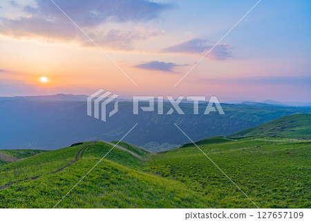 (Kumamoto Prefecture) Mount Aso - Evening view of Daikanbo and sunset (Kumamoto Prefecture) Mount Aso - Evening view of Daikanbo and sunset 127657109