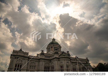The Ananta Samakhom Throne Hall at noon. A large impressive building in Dusit district in Bangkok, was built by King Chulalongkorn (Rama V) to serve as a reception hall for the Dusit Palace. The Ananta Samakhom Throne Hall at noon. A large impressive building in Dusit district in Bangkok, was built by King Chulalongkorn (Rama V) to serve as a reception hall for the Dusit Palace. 127660189