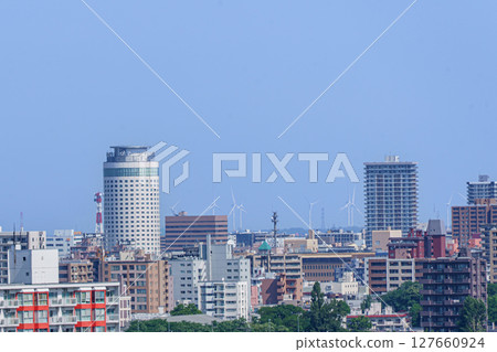 Coexistence of cities and wind power Coexistence of cities and wind power 127660924
