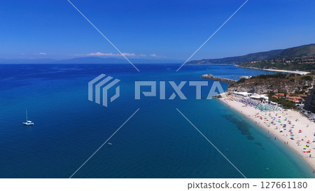Tropea beach and Tyrrhenian sea embracing Calabria coast on a sunny summer day 127661180
