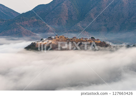 Sea of Clouds: Takeda Castle Ruins 127663426