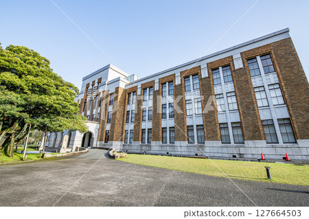 Ishikawa Prefectural Government Memorial Shiinoki Guest House (former Ishikawa Prefectural Government Main Building) 127664503