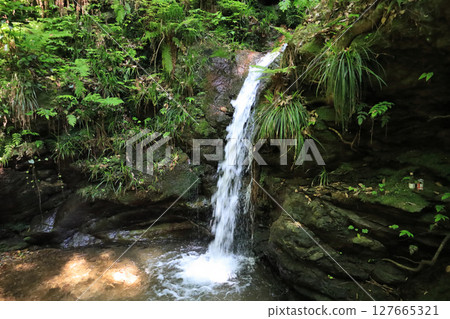 Kurosan Mitsuki Waterfall 127665321