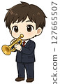 穿著制服吹小號的男孩 127665507