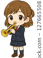 穿制服的女孩吹小號 127665508