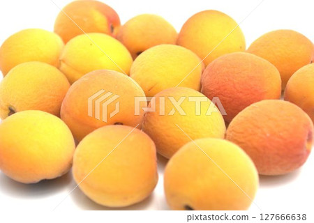 Ripe plum fruit Ripe plum fruit 127666638