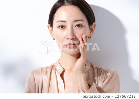 Sunshine Beauty Summer 127667212