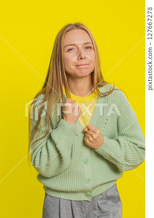 Upset frustrated annoyed woman in indignant expression, quarreling, asking reason of conflict Upset frustrated annoyed woman in indignant expression, quarreling, asking reason of conflict 127667278