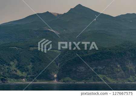 知床硫磺山和 Kamuiwakka 溫泉瀑布 127667575