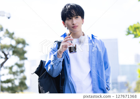 年輕人的肖像 127671368