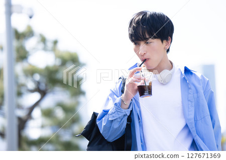 年輕人的肖像 127671369