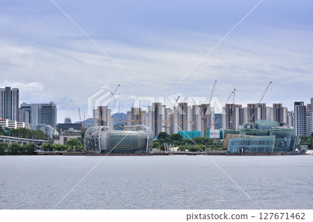 View of Han river Hangang and urban cityscape of Seoul, capital of South Korea View of Han river Hangang and urban cityscape of Seoul, capital of South Korea 127671462