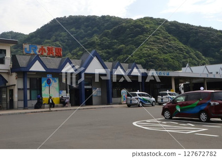JR小決站大樓及旋轉樓梯 JR小決站大樓及旋轉樓梯 127672782