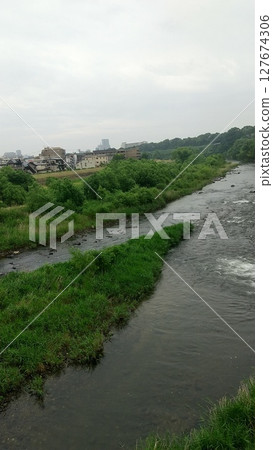 The fast-flowing Hirose River seen from Ushigoe Bridge 127674306