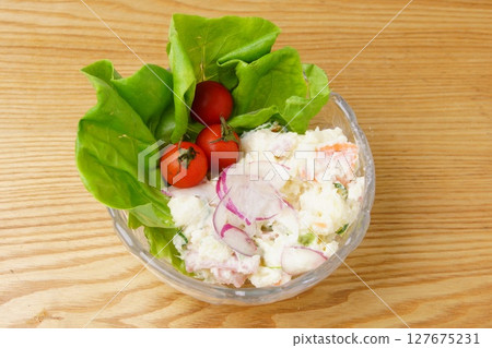 potato salad 127675231