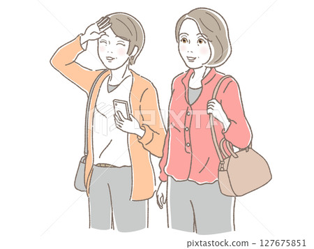 A pair of middle-aged and elderly women sightseeing A pair of middle-aged and elderly women sightseeing 127675851