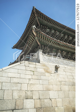 Dongdaemun (Heunginjimun) - Vertical Dongdaemun (Heunginjimun) - Vertical 127677619