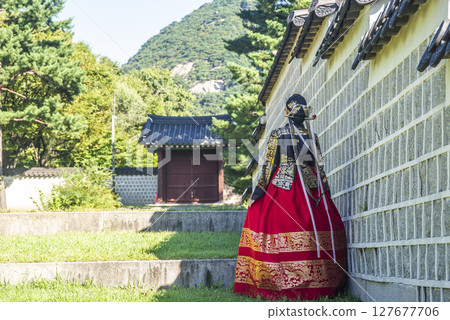 Japanese woman wearing hanbok 127677706