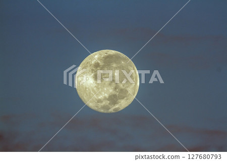 Full moon in Greater Kruger National park, South Africa 127680793