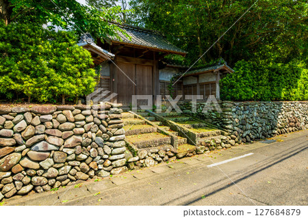 Kagoshima Prefecture, Izumi City, foothills townscape 127684879