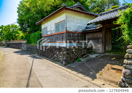Kagoshima Prefecture, Izumi City, foothills townscape 127684946