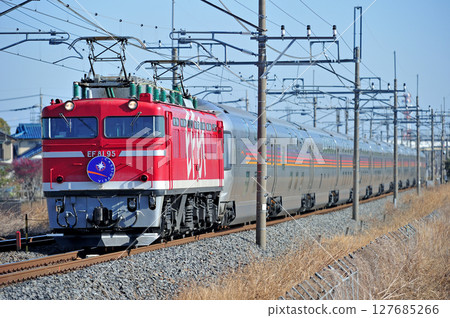 東北幹線、栗橋東鷲宮、JR東日本、EF81-95(田端)+ E26系列(奧)、仙后座 東北幹線、栗橋東鷲宮、JR東日本、EF81-95(田端)+ E26系列(奧)、仙后座 127685266