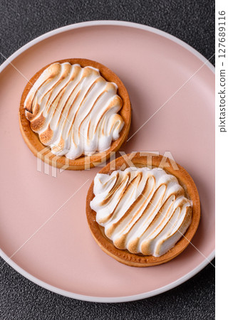 Lemon tart, meringue pie or fruit cream tart 127689116
