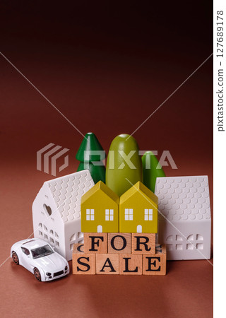 House, real estate or property for sale, purchase or sale of apartments for mortgage 127689178