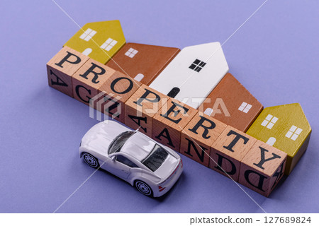 Property, house, real estate, purchase or sale. Financial investment Property, house, real estate, purchase or sale. Financial investment 127689824