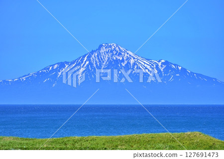 Spectacular view of Rishiri Fuji in Hokkaido Spectacular view of Rishiri Fuji in Hokkaido 127691473
