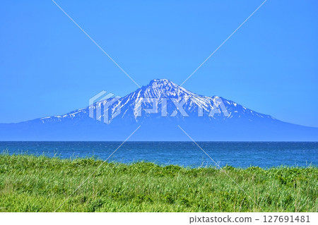 Rishiri Island as seen from the Ororon Line in Hokkaido Rishiri Island as seen from the Ororon Line in Hokkaido 127691481