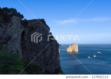 Beautiful view of Faraglioni rocks near Capri Island. 127692123