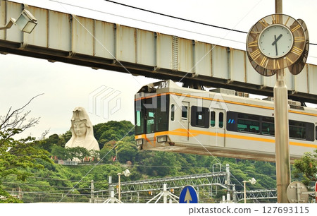 Ofuna Kannon and Shonan Monorail Ofuna Kannon and Shonan Monorail 127693115