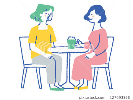 公園裡，一群女人在桌邊聊天 127693528