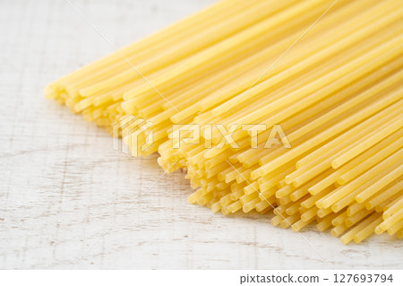 Close up of dried spaghetti pasta 127693794