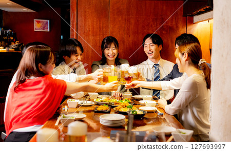 居酒屋的酒會 127693997