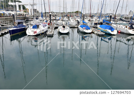 Yachts moored at Enoshima Yacht Harbor Yachts moored at Enoshima Yacht Harbor 127694703
