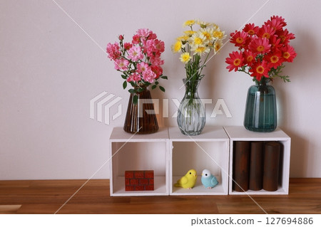 Three types of small flowers Three types of small flowers 127694886