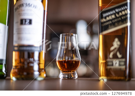 Whiskey, Whiskey Image, Bar, Japanese Whiskey, Single Malt, Japan, Sake, Distilled Spirits Whiskey, Whiskey Image, Bar, Japanese Whiskey, Single Malt, Japan, Sake, Distilled Spirits 127694978