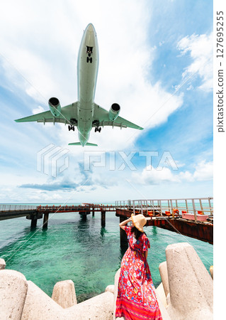 令人印象深刻的客機 17end 海灘度假村肖像 127695255