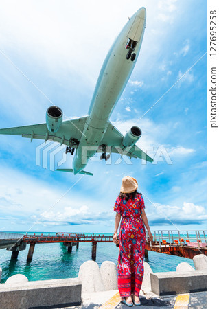 令人印象深刻的客機 17end 海灘度假村肖像 令人印象深刻的客機 17end 海灘度假村肖像 127695258