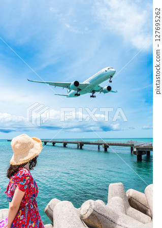令人印象深刻的客機 17end 海灘度假村肖像 127695262