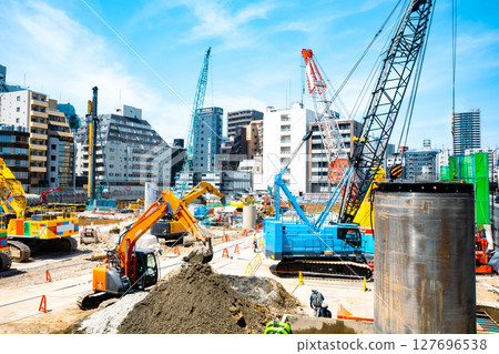 大規模建設工地的城市景觀 池袋再開發 2025.06 a-3 淺色 127696538