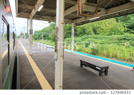 JR Hokkaido, a local train on the Nemuro Main Line from Shintoku Station to Obihiro Station (Summer 2023) JR Hokkaido, a local train on the Nemuro Main Line from Shintoku Station to Obihiro Station (Summer 2023) 127696933