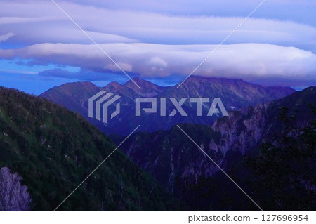 Mount Shishi, Mount Onidake, Mount Ryuo, and Mount Tateyama from the vicinity of Mount Shichikura 127696954