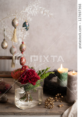 聖誕紅蠟燭與蠟燭聖誕樹 聖誕紅蠟燭與蠟燭聖誕樹 127697368