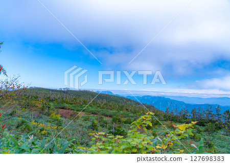 [Mountain material] Tenguhara and sea of clouds in early autumn [Nagano Prefecture] 127698383